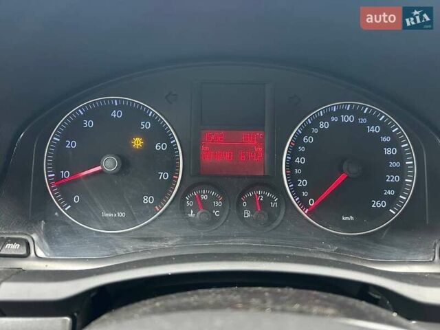 Чорний Фольксваген Гольф, об'ємом двигуна 1.6 л та пробігом 204 тис. км за 5500 $, фото 1 на Automoto.ua