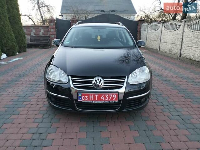 Черный Фольксваген Гольф, объемом двигателя 1.6 л и пробегом 230 тыс. км за 5800 $, фото 5 на Automoto.ua