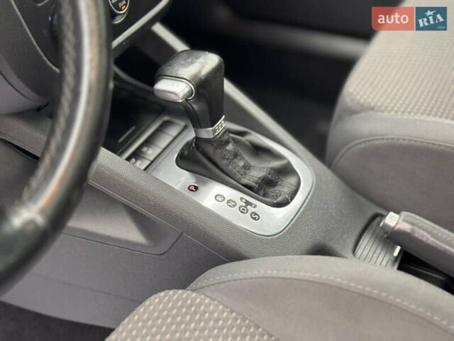 Черный Фольксваген Гольф, объемом двигателя 1.4 л и пробегом 252 тыс. км за 6700 $, фото 38 на Automoto.ua