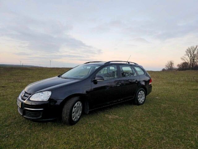 Черный Фольксваген Гольф, объемом двигателя 1.6 л и пробегом 212 тыс. км за 5800 $, фото 6 на Automoto.ua