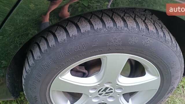 Черный Фольксваген Гольф, объемом двигателя 1.9 л и пробегом 339 тыс. км за 6000 $, фото 15 на Automoto.ua