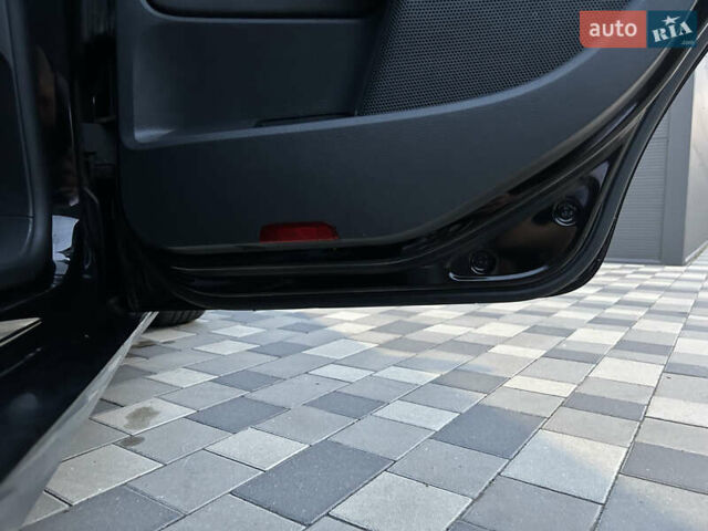 Черный Фольксваген Гольф, объемом двигателя 1.9 л и пробегом 289 тыс. км за 7450 $, фото 23 на Automoto.ua