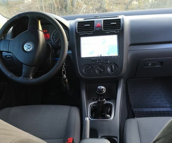 Черный Фольксваген Гольф, объемом двигателя 1.9 л и пробегом 235 тыс. км за 5200 $, фото 23 на Automoto.ua