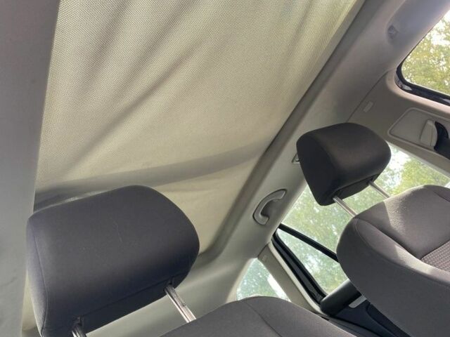 Черный Фольксваген Гольф, объемом двигателя 2 л и пробегом 232 тыс. км за 2400 $, фото 5 на Automoto.ua