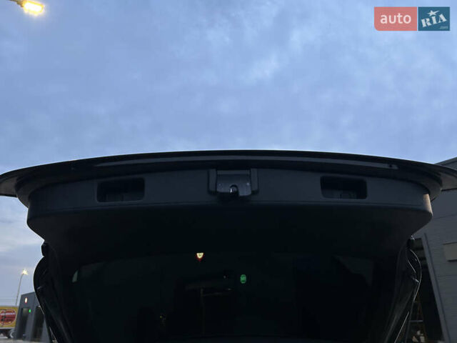 Черный Фольксваген Гольф, объемом двигателя 1.9 л и пробегом 289 тыс. км за 7450 $, фото 34 на Automoto.ua