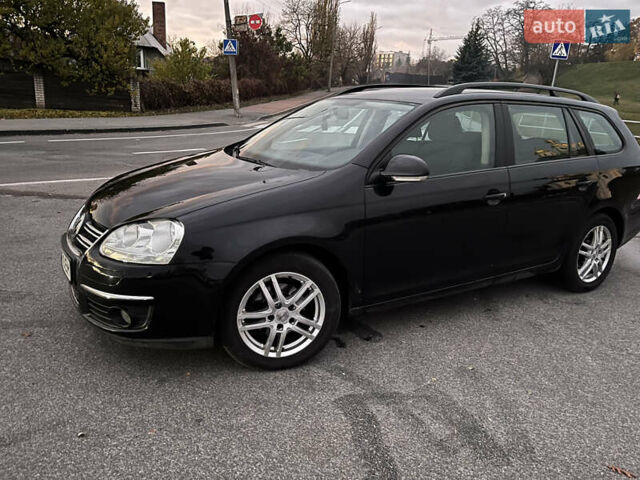 Черный Фольксваген Гольф, объемом двигателя 1.6 л и пробегом 260 тыс. км за 6450 $, фото 5 на Automoto.ua