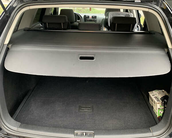 Черный Фольксваген Гольф, объемом двигателя 1.39 л и пробегом 175 тыс. км за 6200 $, фото 26 на Automoto.ua