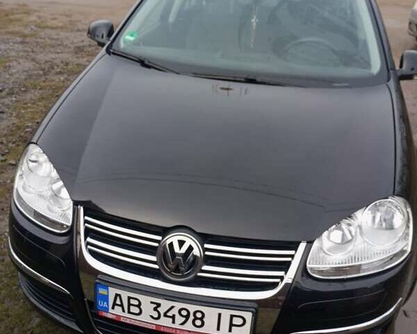 Черный Фольксваген Гольф, объемом двигателя 1.6 л и пробегом 165 тыс. км за 7200 $, фото 1 на Automoto.ua