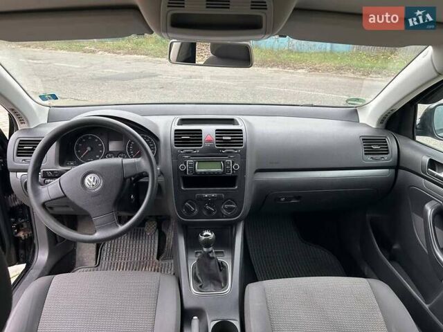 Чорний Фольксваген Гольф, об'ємом двигуна 1.6 л та пробігом 204 тис. км за 5500 $, фото 3 на Automoto.ua