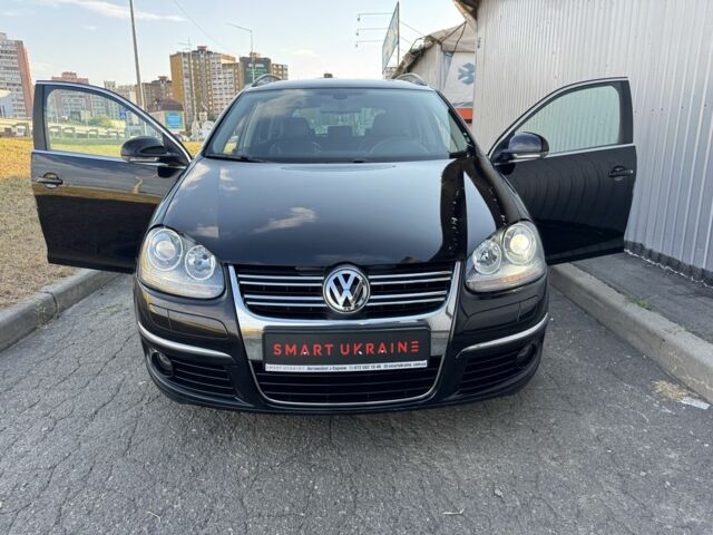 Черный Фольксваген Гольф, объемом двигателя 1.4 л и пробегом 190 тыс. км за 7950 $, фото 4 на Automoto.ua