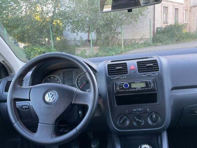 Черный Фольксваген Гольф, объемом двигателя 1.6 л и пробегом 183 тыс. км за 5650 $, фото 6 на Automoto.ua