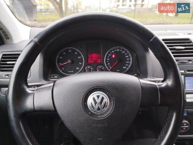 Чорний Фольксваген Гольф, об'ємом двигуна 1.6 л та пробігом 215 тис. км за 5900 $, фото 29 на Automoto.ua