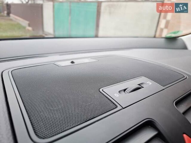 Черный Фольксваген Гольф, объемом двигателя 1.4 л и пробегом 223 тыс. км за 7350 $, фото 54 на Automoto.ua