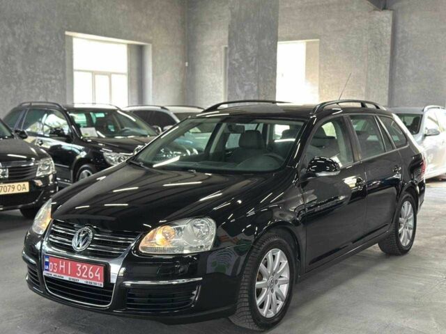 Черный Фольксваген Гольф, объемом двигателя 1.6 л и пробегом 265 тыс. км за 6999 $, фото 1 на Automoto.ua