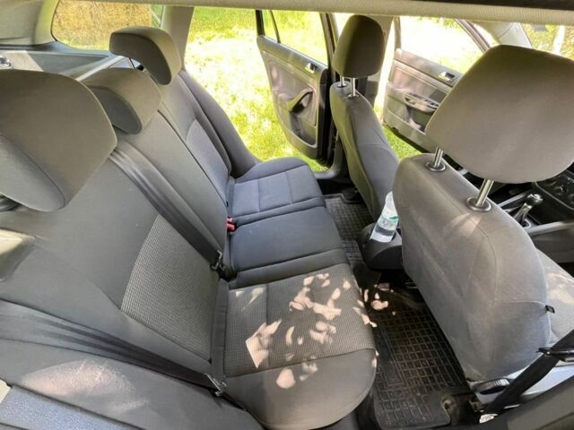 Черный Фольксваген Гольф, объемом двигателя 1.9 л и пробегом 275 тыс. км за 5500 $, фото 15 на Automoto.ua