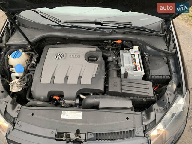 Черный Фольксваген Гольф, объемом двигателя 1.6 л и пробегом 239 тыс. км за 6999 $, фото 22 на Automoto.ua