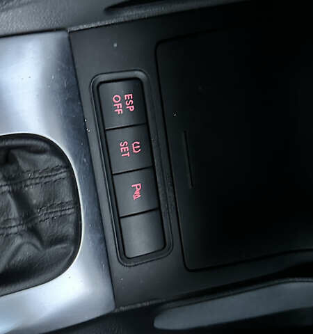 Чорний Фольксваген Гольф, об'ємом двигуна 1.39 л та пробігом 234 тис. км за 6800 $, фото 10 на Automoto.ua