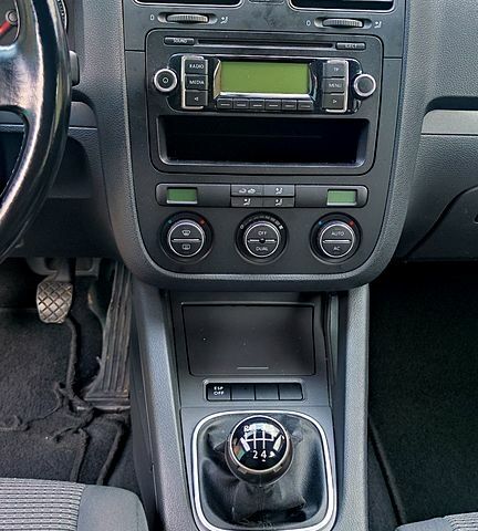 Чорний Фольксваген Гольф, об'ємом двигуна 1.6 л та пробігом 261 тис. км за 6800 $, фото 10 на Automoto.ua