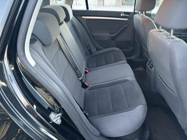 Чорний Фольксваген Гольф, об'ємом двигуна 1.4 л та пробігом 192 тис. км за 6950 $, фото 10 на Automoto.ua