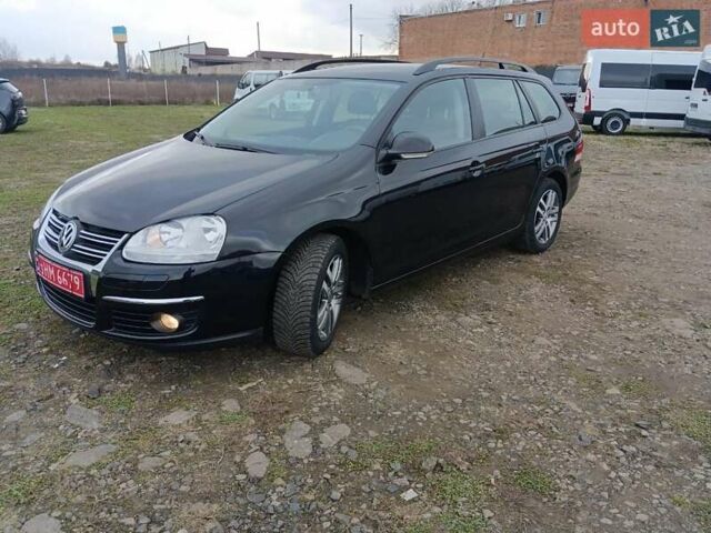 Черный Фольксваген Гольф, объемом двигателя 0 л и пробегом 131 тыс. км за 6500 $, фото 2 на Automoto.ua