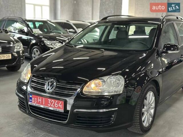 Черный Фольксваген Гольф, объемом двигателя 1.6 л и пробегом 265 тыс. км за 6999 $, фото 2 на Automoto.ua