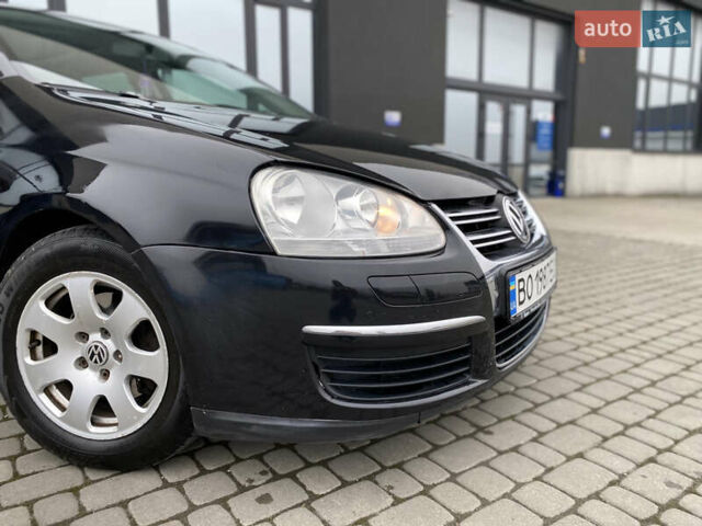 Черный Фольксваген Гольф, объемом двигателя 1.39 л и пробегом 312 тыс. км за 4899 $, фото 8 на Automoto.ua