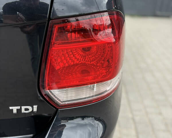 Черный Фольксваген Гольф, объемом двигателя 1.6 л и пробегом 238 тыс. км за 7850 $, фото 3 на Automoto.ua