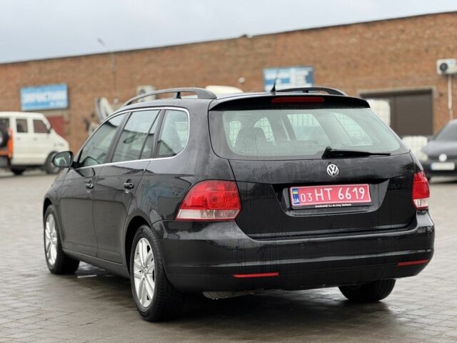 Черный Фольксваген Гольф, объемом двигателя 1.4 л и пробегом 231 тыс. км за 5950 $, фото 5 на Automoto.ua