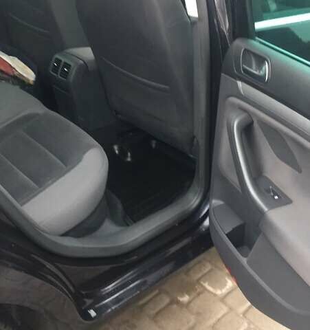 Черный Фольксваген Гольф, объемом двигателя 1.4 л и пробегом 190 тыс. км за 6450 $, фото 9 на Automoto.ua