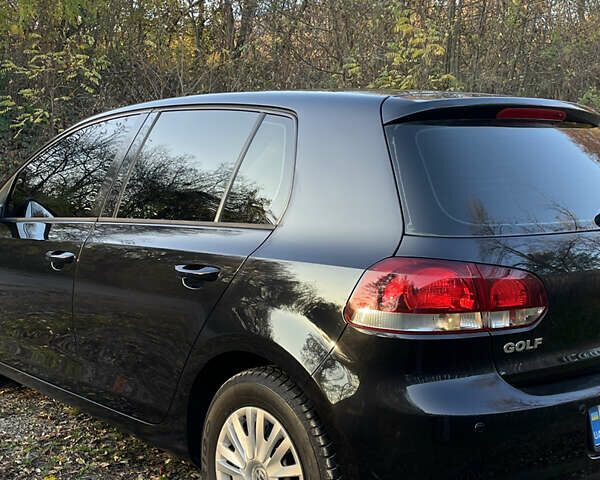 Черный Фольксваген Гольф, объемом двигателя 1.39 л и пробегом 290 тыс. км за 8200 $, фото 3 на Automoto.ua