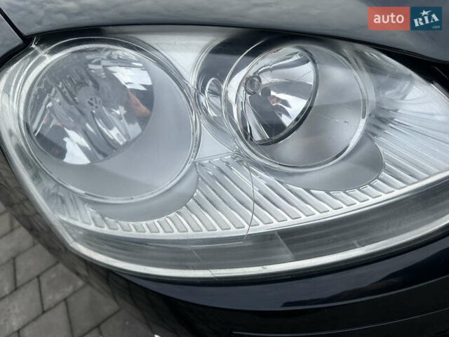 Черный Фольксваген Гольф, объемом двигателя 1.4 л и пробегом 260 тыс. км за 4350 $, фото 9 на Automoto.ua