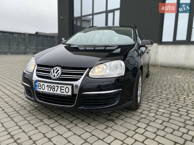 Черный Фольксваген Гольф, объемом двигателя 1.39 л и пробегом 312 тыс. км за 4899 $, фото 16 на Automoto.ua