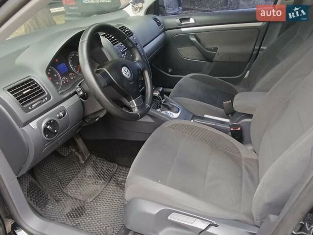 Фольксваген Гольф 2009 в Кропивницком (Кировограде) на Automoto.ua Черный Фольксваген Гольф, объемом двигателя 1.97 л и пробегом 210 тыс. км за 6500 $, фото 6 на Automoto.ua