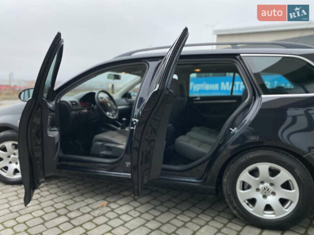 Черный Фольксваген Гольф, объемом двигателя 1.39 л и пробегом 312 тыс. км за 4899 $, фото 25 на Automoto.ua