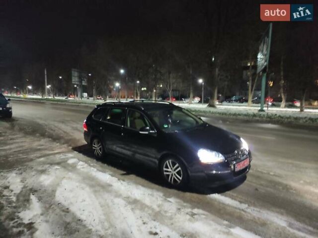 Черный Фольксваген Гольф, объемом двигателя 1.4 л и пробегом 207 тыс. км за 6600 $, фото 30 на Automoto.ua