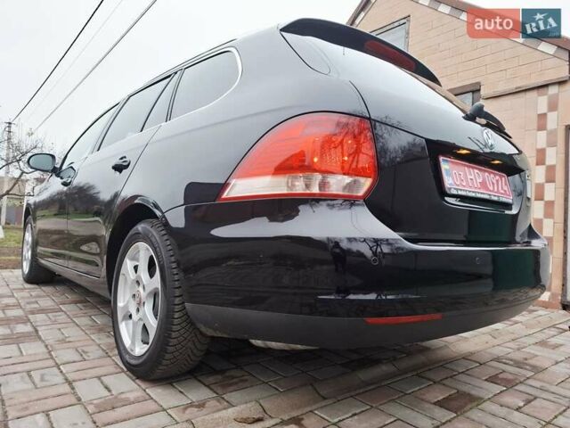 Черный Фольксваген Гольф, объемом двигателя 1.4 л и пробегом 223 тыс. км за 7350 $, фото 11 на Automoto.ua