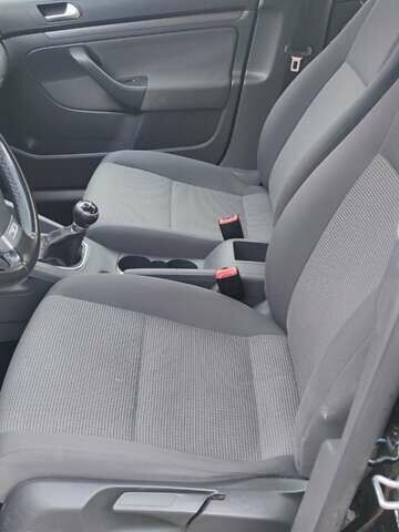 Чорний Фольксваген Гольф, об'ємом двигуна 1.6 л та пробігом 261 тис. км за 6800 $, фото 7 на Automoto.ua