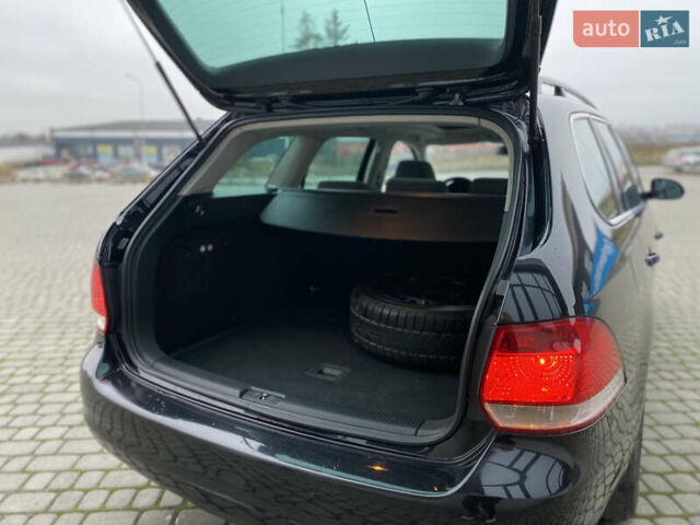 Черный Фольксваген Гольф, объемом двигателя 1.39 л и пробегом 312 тыс. км за 4899 $, фото 42 на Automoto.ua