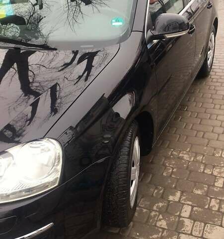 Черный Фольксваген Гольф, объемом двигателя 1.4 л и пробегом 190 тыс. км за 6450 $, фото 3 на Automoto.ua