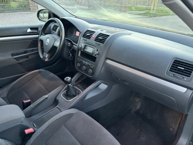 Чорний Фольксваген Гольф, об'ємом двигуна 1.4 л та пробігом 192 тис. км за 6950 $, фото 9 на Automoto.ua