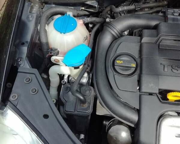 Чорний Фольксваген Гольф, об'ємом двигуна 1.4 л та пробігом 185 тис. км за 6700 $, фото 5 на Automoto.ua