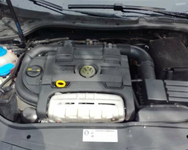 Чорний Фольксваген Гольф, об'ємом двигуна 1.4 л та пробігом 185 тис. км за 6700 $, фото 6 на Automoto.ua