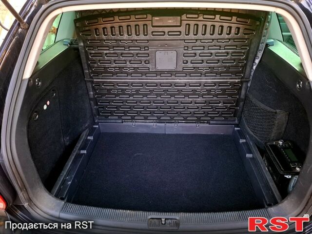 Чорний Фольксваген Гольф, об'ємом двигуна 1.6 л та пробігом 249 тис. км за 7170 $, фото 6 на Automoto.ua