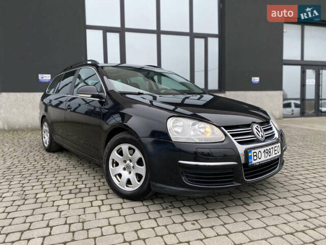 Черный Фольксваген Гольф, объемом двигателя 1.39 л и пробегом 312 тыс. км за 4899 $, фото 7 на Automoto.ua