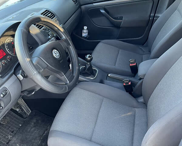 Чорний Фольксваген Гольф, об'ємом двигуна 1.6 л та пробігом 267 тис. км за 7500 $, фото 11 на Automoto.ua