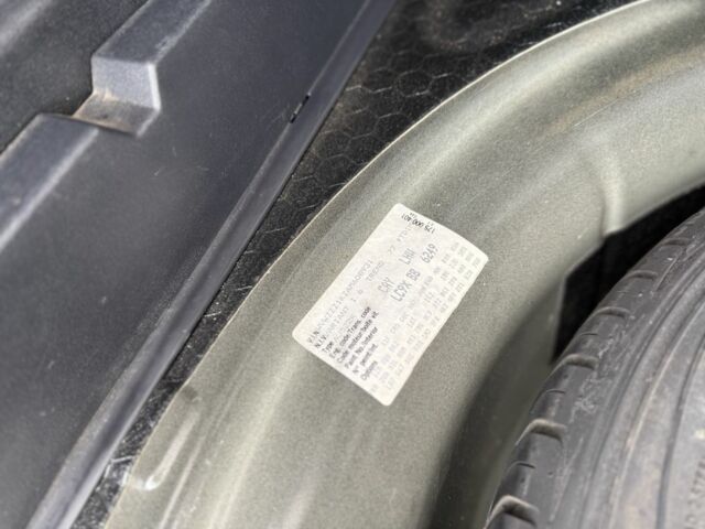 Черный Фольксваген Гольф, объемом двигателя 1.6 л и пробегом 276 тыс. км за 6300 $, фото 17 на Automoto.ua