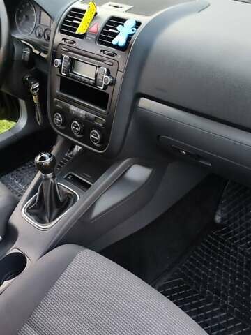 Чорний Фольксваген Гольф, об'ємом двигуна 1.4 л та пробігом 236 тис. км за 6200 $, фото 7 на Automoto.ua