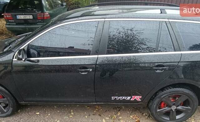 Фольксваген Гольф 2009 в Кропивницком (Кировограде) на Automoto.ua Черный Фольксваген Гольф, объемом двигателя 1.97 л и пробегом 210 тыс. км за 6500 $, фото 11 на Automoto.ua