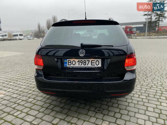 Черный Фольксваген Гольф, объемом двигателя 1.39 л и пробегом 312 тыс. км за 4899 $, фото 22 на Automoto.ua