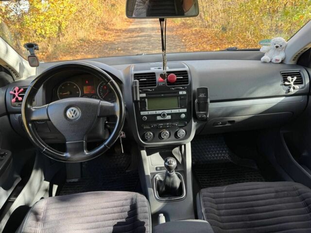 Черный Фольксваген Гольф, объемом двигателя 1.9 л и пробегом 292 тыс. км за 6000 $, фото 13 на Automoto.ua